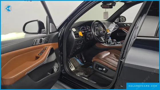 BMW X5 M50I
