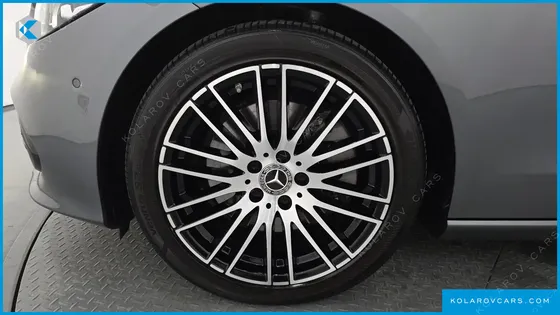 MERCEDES C-CLASS C300 4MATIC AVANTGARDE