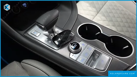 GENESIS G70 GASOLINE 2.5T 2WD