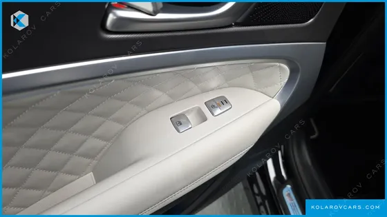 GENESIS G70 GASOLINE 2.5T 2WD