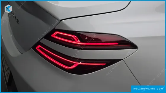 GENESIS G70 GASOLINE 2.0T 2WD
