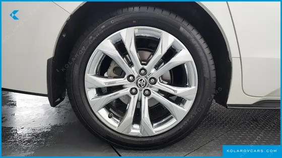 TOYOTA SIENNA 2.5 HYBRID 2WD