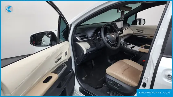 TOYOTA SIENNA 2.5 HYBRID 2WD