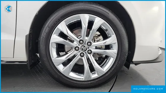 TOYOTA SIENNA 2.5 HYBRID 2WD