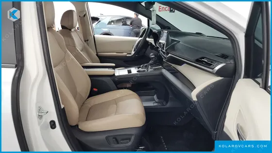 TOYOTA SIENNA 2.5 HYBRID 2WD