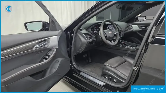 CADILLAC CT5 2.0 SPORT