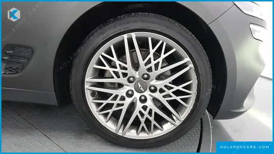 GENESIS G70 GASOLINE 2.0T 4WD