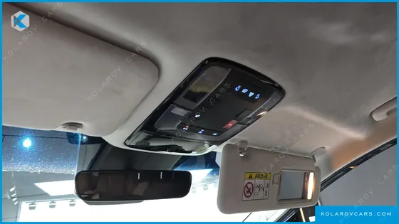 HYUNDAI STARIA LOUNGE 7-SEATER
