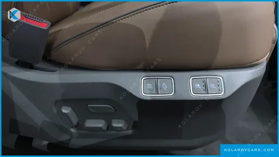 HYUNDAI STARIA HEV 1.6 LOUNGE 7-SEATER