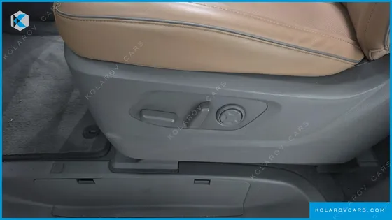 HYUNDAI STARIA HEV 1.6 LOUNGE 7-SEATER