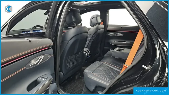 GENESIS GV70 2.5T GASOLINE 2WD