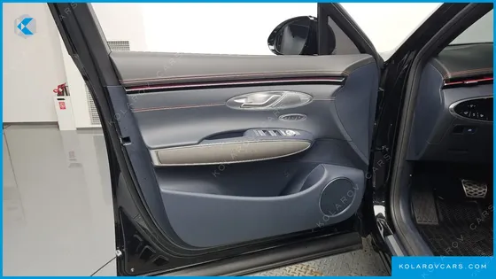 GENESIS GV70 2.5T GASOLINE 2WD