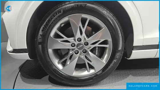 GENESIS GV70 2.5T GASOLINE 2WD