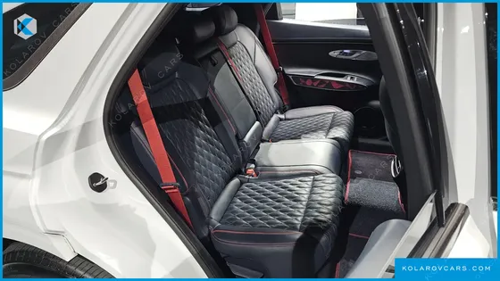 GENESIS GV70 2.5T GASOLINE 2WD