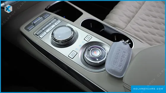 GENESIS GV70 2.5T GASOLINE 2WD
