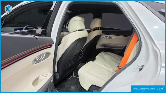 GENESIS GV70 2.5T GASOLINE 2WD