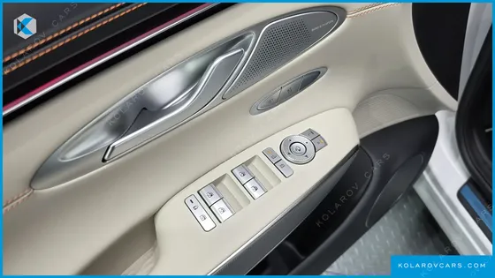 GENESIS GV70 2.5T GASOLINE 2WD