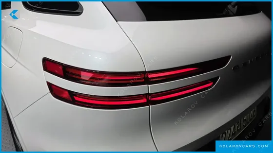GENESIS GV70 2.5T GASOLINE 2WD