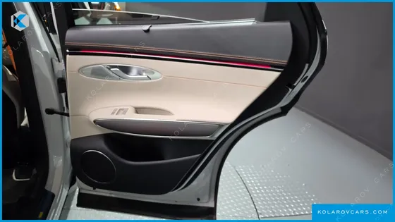 GENESIS GV70 2.5T GASOLINE 2WD