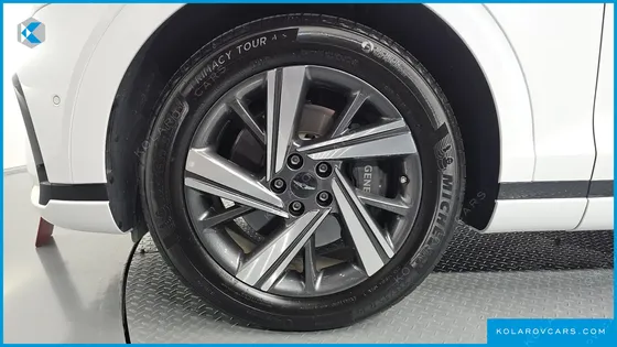 GENESIS GV70 2.5T GASOLINE 2WD