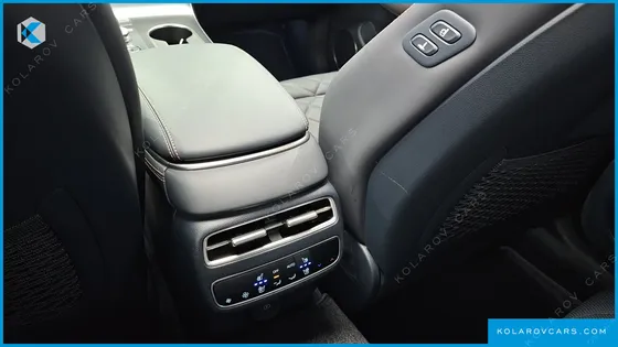 GENESIS GV70 2.5T GASOLINE 2WD