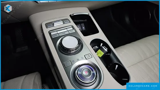 GENESIS GV70 2.5T GASOLINE 2WD
