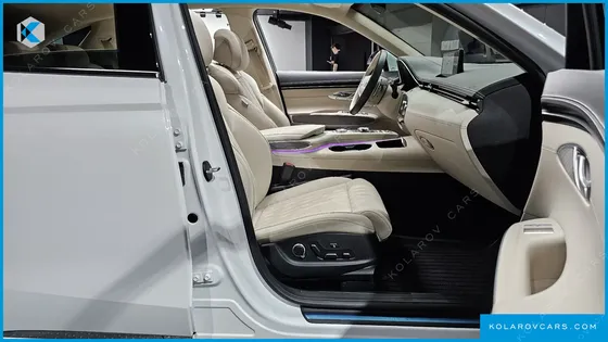 GENESIS GV70 2.5T GASOLINE 2WD