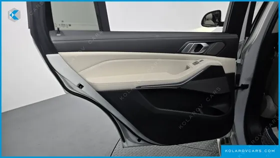 BMW X7 XDRIVE 40I DESIGN PURE EXCELLENCE 6-SEATER