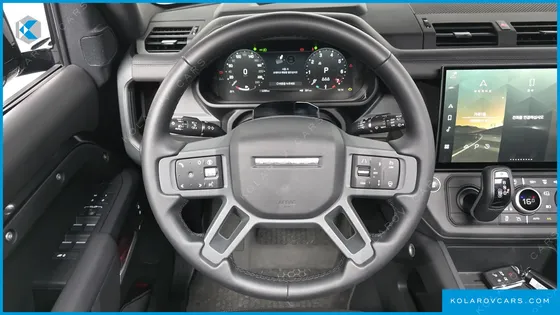 LAND ROVER DEFENDER 110 P300 X-DYNAMIC SE