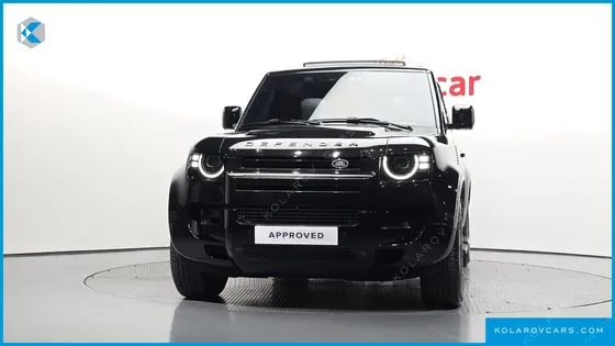 LAND ROVER DEFENDER 110 P300 X-DYNAMIC SE