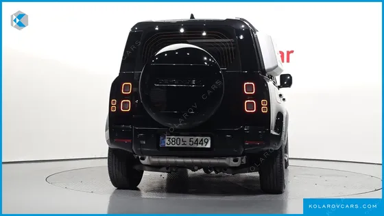 LAND ROVER DEFENDER 110 P300 X-DYNAMIC SE