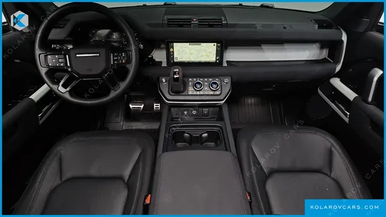 LAND ROVER DEFENDER 110 P300 X-DYNAMIC SE
