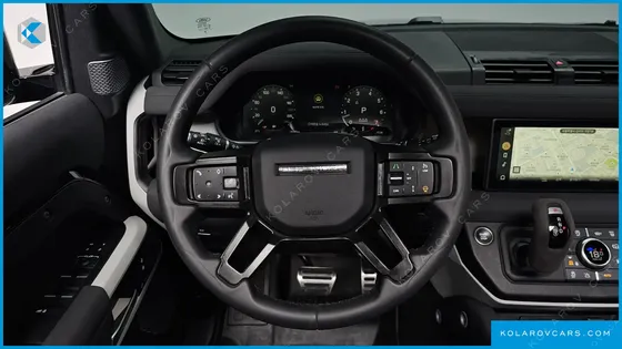 LAND ROVER DEFENDER 110 P300 X-DYNAMIC SE
