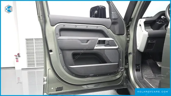 LAND ROVER DEFENDER 110 D240 SE