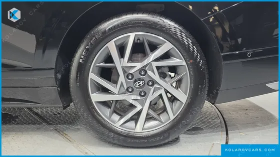 HYUNDAI GRANDEUR 2,5 GASOLINE 2WD