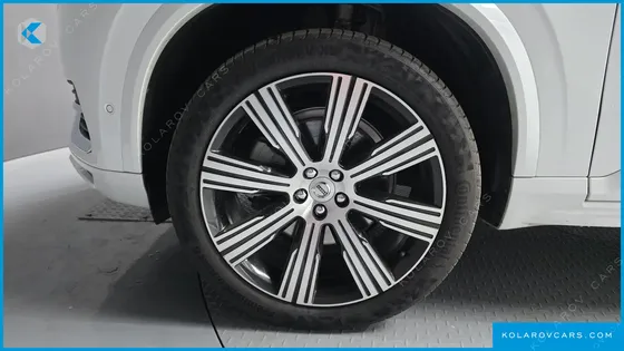 VOLVO XC90 B6 ULTIMATE BRIGHT