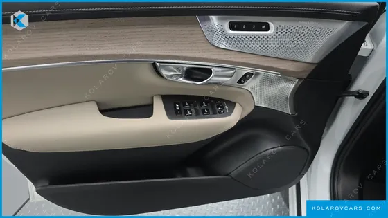 VOLVO XC90 B6 ULTRA BRIGHT