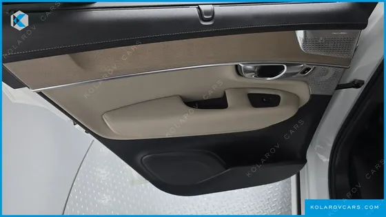 VOLVO XC90 B6 ULTRA BRIGHT