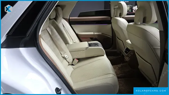 HYUNDAI GRANDEUR 2,5 GASOLINE 2WD