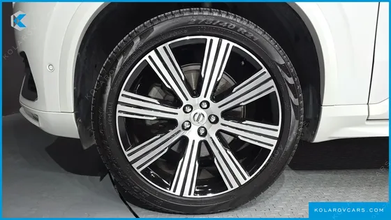 VOLVO XC90 T8 ULTIMATE BRIGHT HYBRID