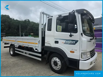HYUNDAI MEGA TRUCK GOLD