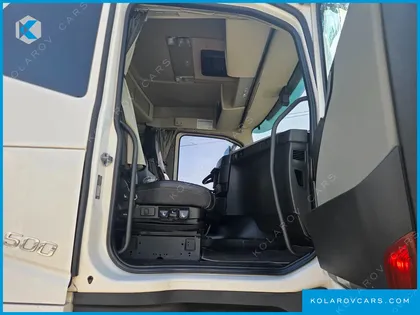VOLVO CARGO TRUCK 8X4