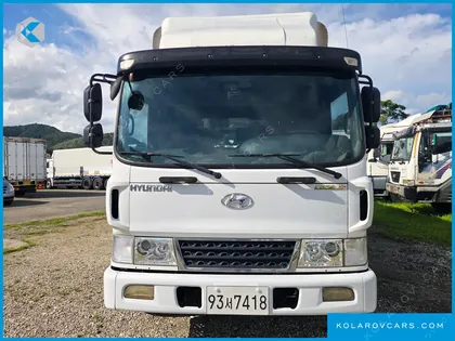HYUNDAI MEGA TRUCK GOLD