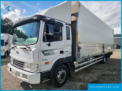 HYUNDAI MEGA TRUCK GOLD