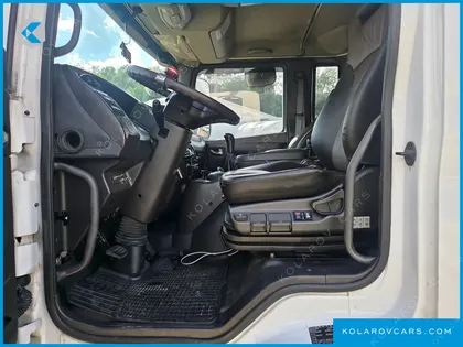 HYUNDAI MEGA TRUCK GOLD