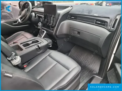 HYUNDAI STARIA NONE