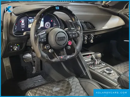 AUDI R8 5.2 V10 PLUS COUPE