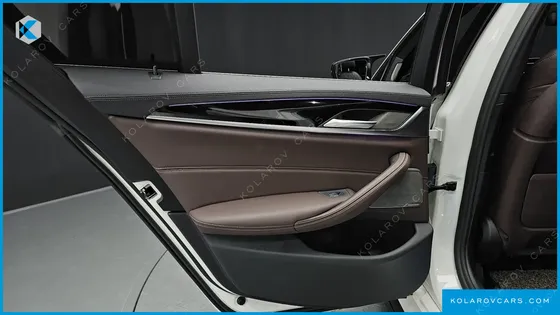 BMW 5 SERIES 530E M SPORT