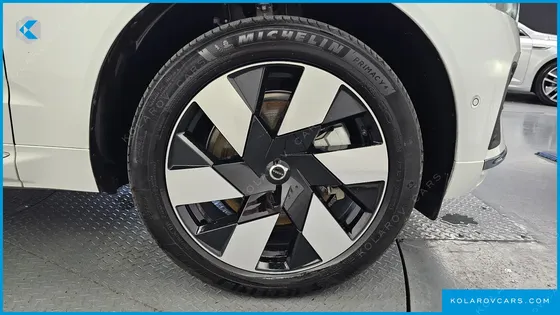 VOLVO XC60 T8 ULTRA BRIGHT