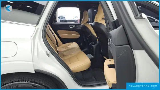 VOLVO XC60 T8 ULTRA BRIGHT